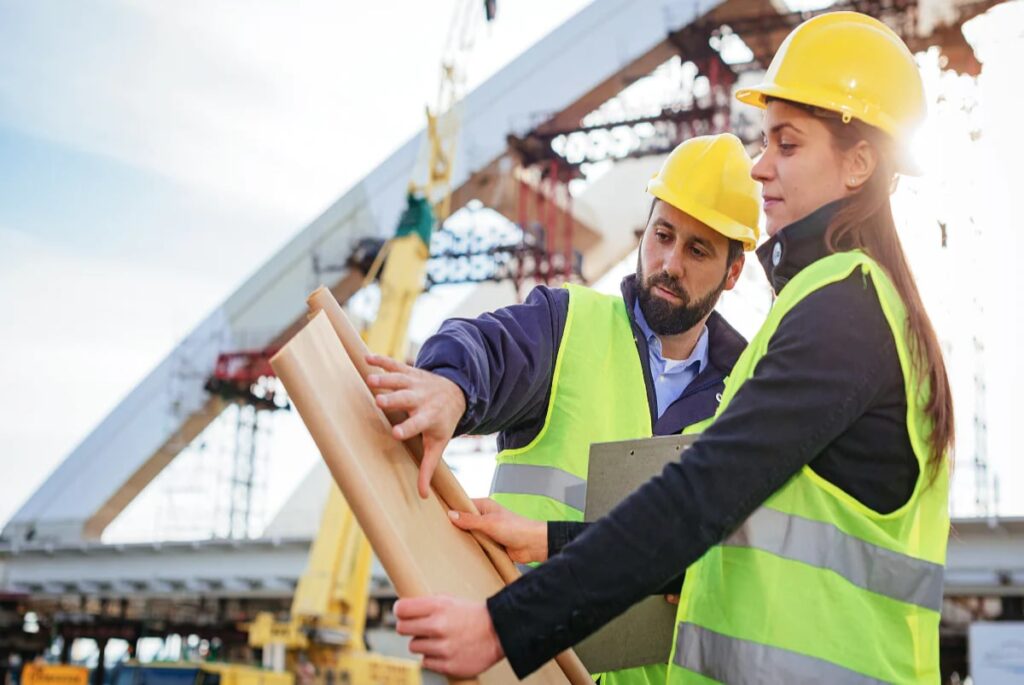 نقش مهندسان در طراحی وال پست